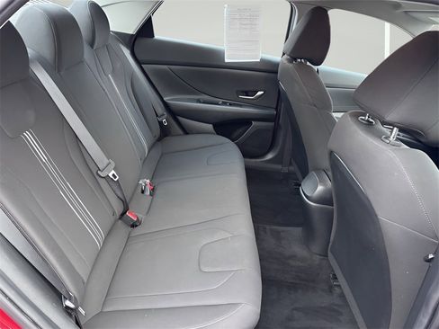Used 2023 Hyundai Elantra SEL image 30