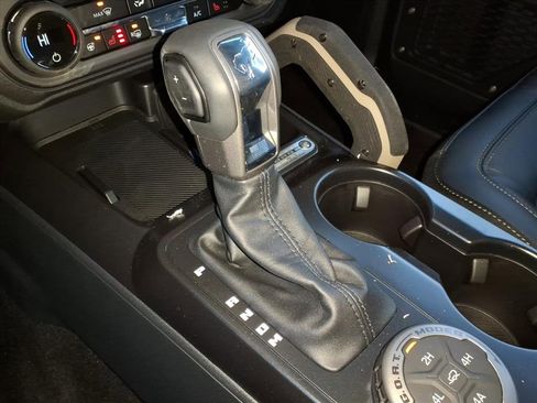 New 2025 Ford Bronco Badlands w/ Sasquatch Package image 19