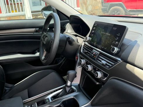 Used 2019 Honda Accord LX image 24