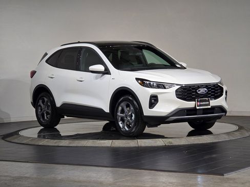 New 2026 Ford Escape ST-Line Select w/ Equipment Group 401A image 2