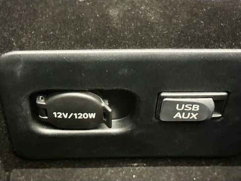 Used 2012 Lexus LS 460 w/ Comfort Pkg image 18