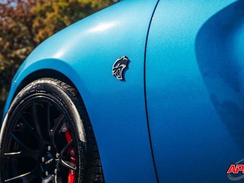 Used 2015 Dodge Charger SRT Hellcat image 29