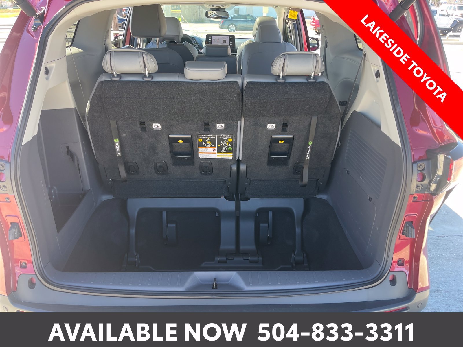 Used 2023 Toyota Sienna XLE FWD image 20