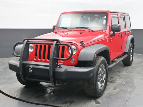 Used 2015 Jeep Wrangler Unlimited Rubicon image 4
