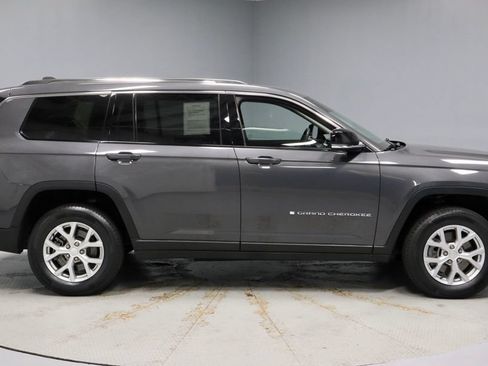 Used 2023 Jeep Grand Cherokee L Limited w/ Trailer Tow Group (B) AWD/4WD image 7