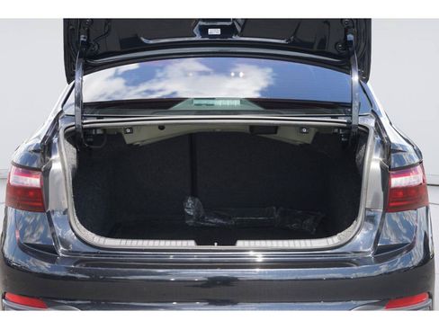 Used 2022 Volkswagen Jetta SE FWD image 31