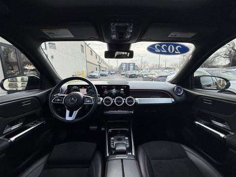 Used 2022 Mercedes-Benz GLB 250 4MATIC image 27
