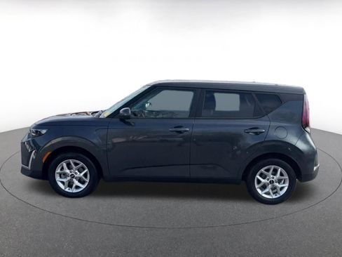 Used 2025 Kia Soul LX w/ LX Technology Package image 9