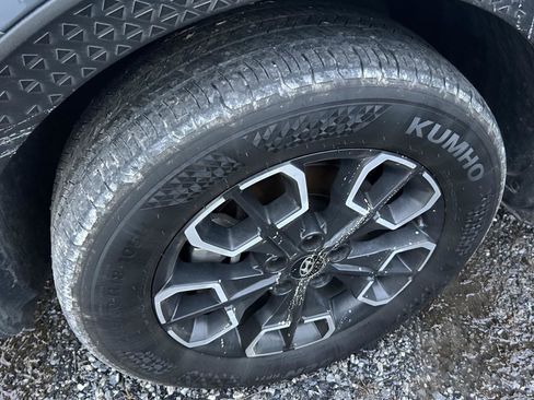 Used 2023 Hyundai Santa Cruz SEL w/ Activity Package image 6