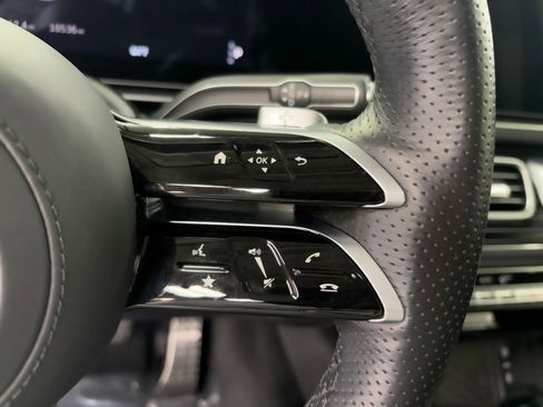 Used 2024 Mercedes-Benz GLS 580 4MATIC image 13