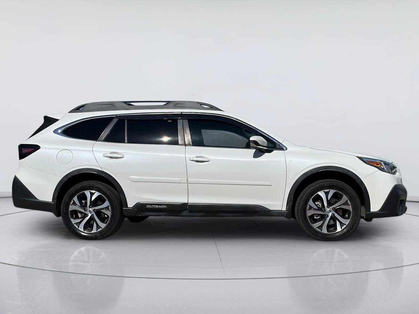 Used 2021 Subaru Outback Limited AWD/4WD image 2