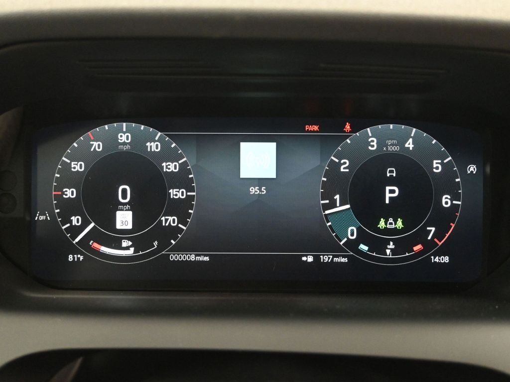 Used 2025 Land Rover Discovery Sport Dynamic SE AWD/4WD image 16