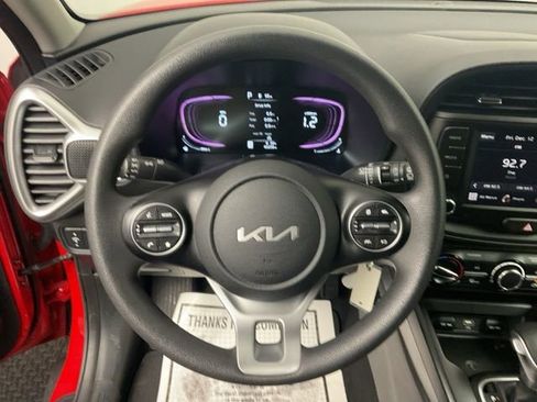 Used 2024 Kia Soul LX w/ Option Group 015 image 16