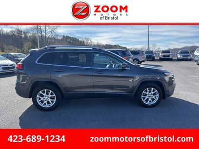 Used 2017 Jeep Cherokee Latitude w/ Comfort & Sound Group