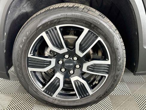 Used 2021 GMC Acadia SLE w/ Elevation Edition FWD image 36