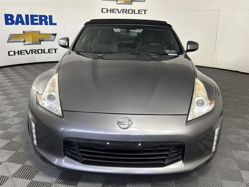 Used 2014 Nissan 370Z Touring w/ Sport Package RWD image 8