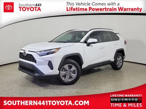 Used 2025 Toyota RAV4 LE AWD/4WD image 1