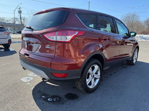 Used 2014 Ford Escape SE image 5