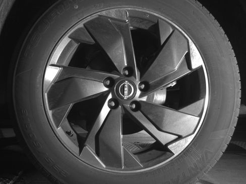 Used 2025 Nissan Rogue SV image 14