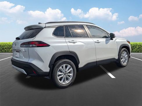 New 2026 Toyota Corolla Cross LE image 4
