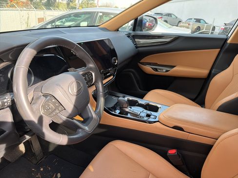 Used 2023 Lexus NX 350 AWD image 8