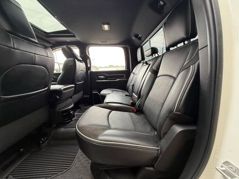 Used 2024 RAM 3500 Laramie w/ Night Edition image 37