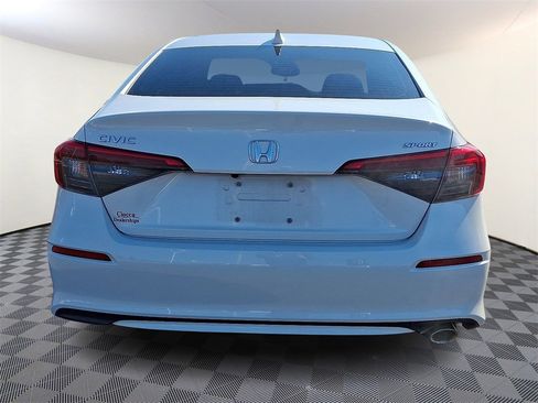 Used 2024 Honda Civic Sport image 8
