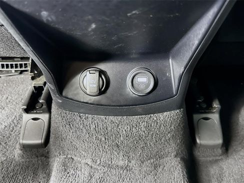 Certified 2023 Kia Sorento LX FWD image 24