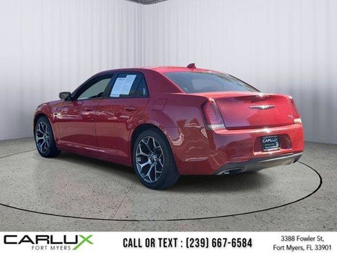 Used 2018 Chrysler 300 S image 4