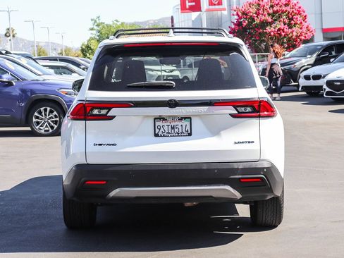 Certified 2025 Toyota Grand Highlander AWD Hybrid image 6