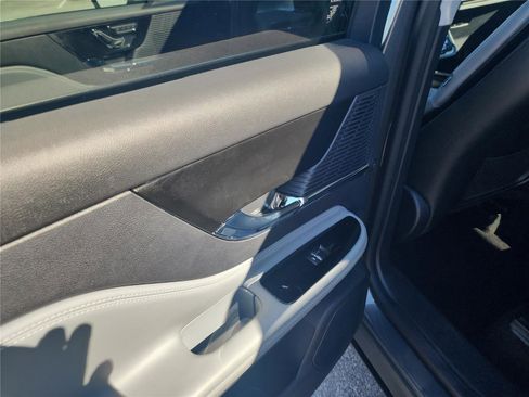 Used 2022 Lincoln Corsair FWD w/ Equipment Group 101A image 20