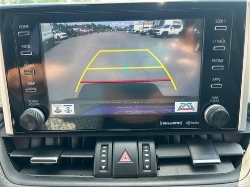 Used 2019 Toyota RAV4 Limited w/ Carpet Mat Package AWD/4WD image 29