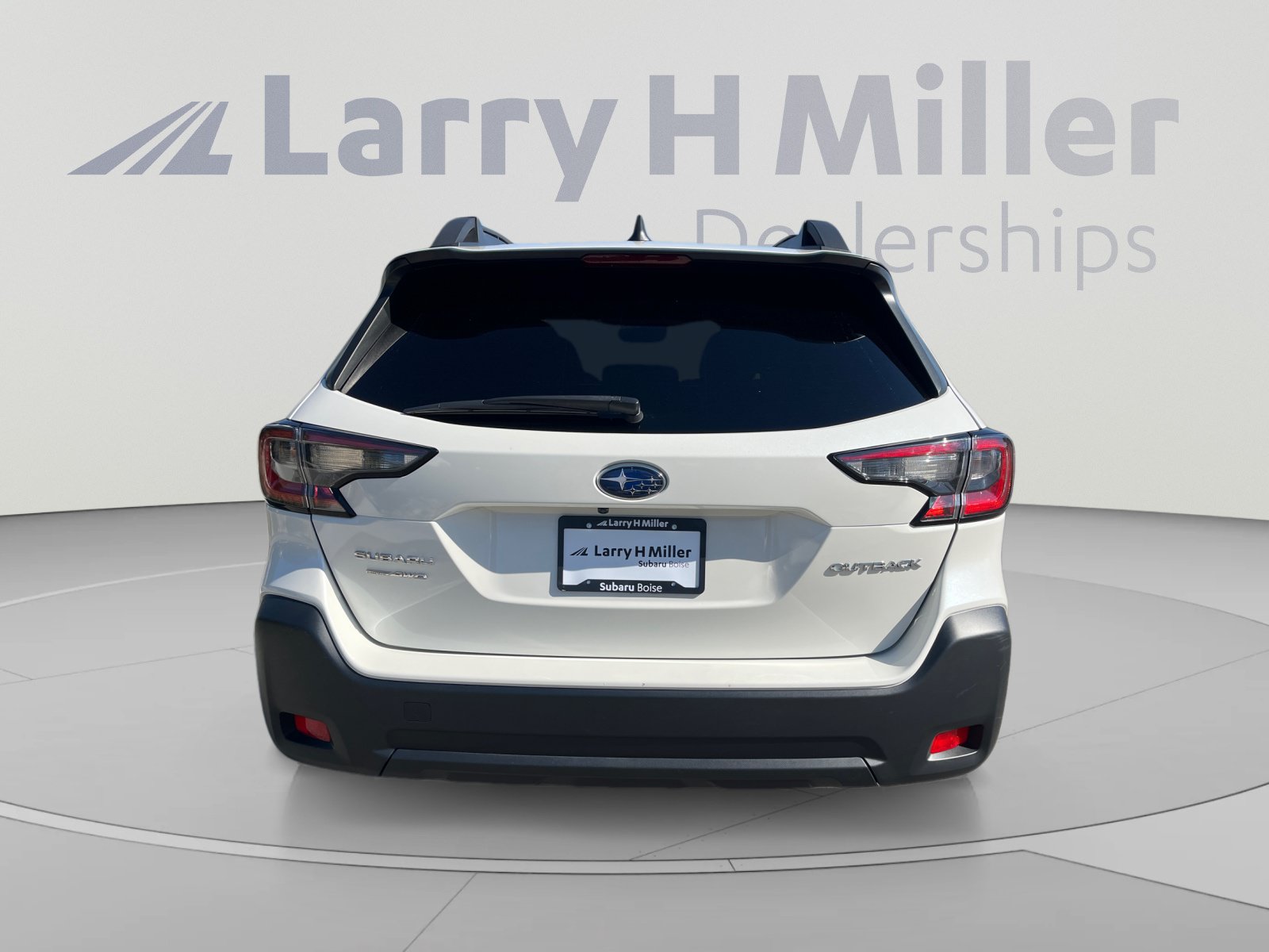Certified 2024 Subaru Outback Premium AWD/4WD image 4