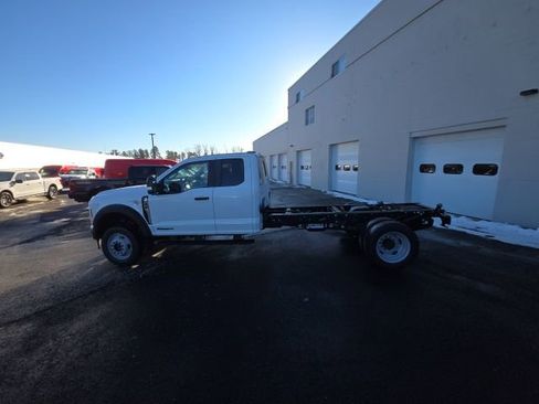 New 2026 Ford F550 4x4 Supercab Super Duty image 6