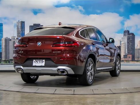 Certified 2025 BMW X4 xDrive30i AWD/4WD image 8