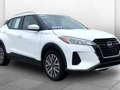 Used 2024 Nissan Kicks SV