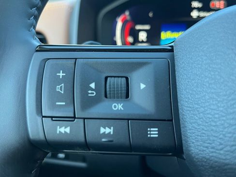 New 2026 Nissan Rogue Platinum AWD/4WD image 10