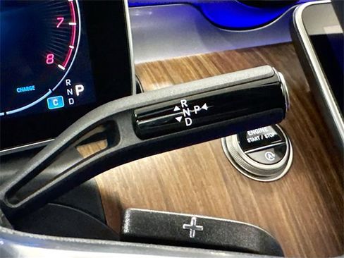 Certified 2025 Mercedes-Benz C 300 4MATIC Sedan image 17