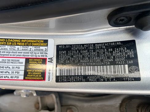 Used 2019 Toyota Avalon XLE w/ Moonroof Package image 22