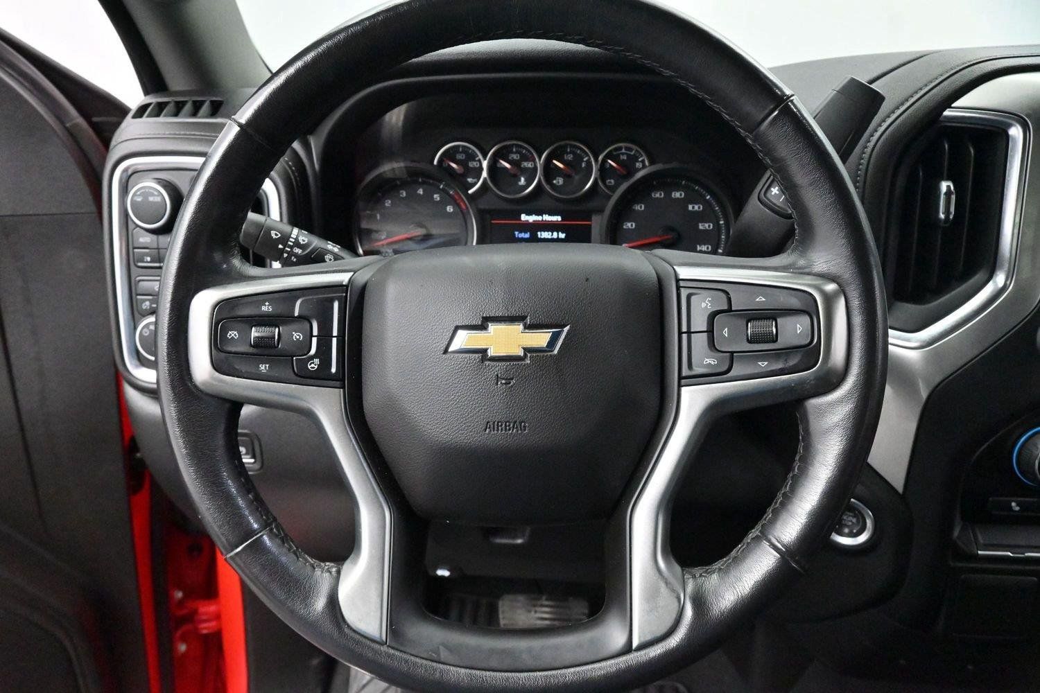 Used 2020 Chevrolet Silverado 1500 LT w/ All-Star Edition AWD/4WD image 17