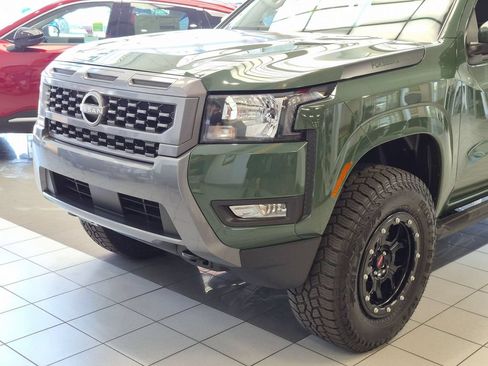 Used 2025 Nissan Frontier SV w/ SV Convenience Package AWD/4WD image 10