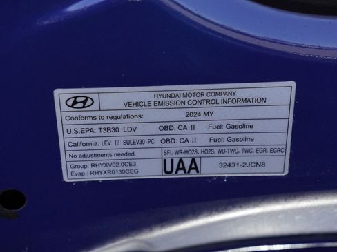 Used 2024 Hyundai Elantra Limited FWD image 30