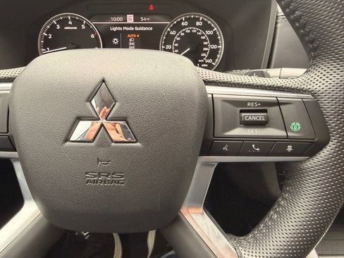 Used 2022 Mitsubishi Outlander SEL AWD/4WD image 15