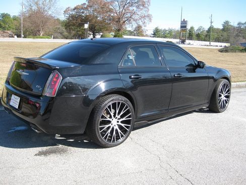 Used 2014 Chrysler 300 S image 7