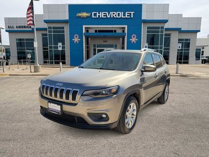 Used 2019 Jeep Cherokee Latitude w/ Popular Appearance Group