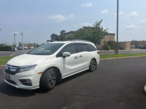Used 2019 Honda Odyssey Elite image 4