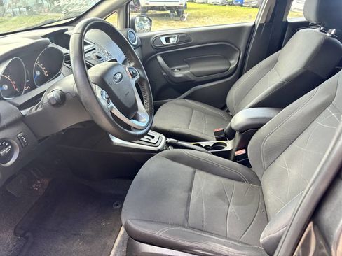 Used 2015 Ford Fiesta SE w/ Comfort Package image 10