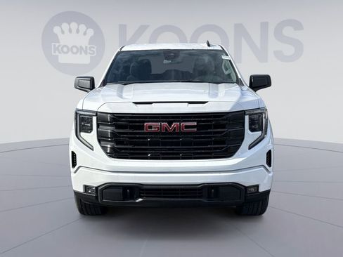 New 2026 GMC Sierra 1500 Elevation image 11