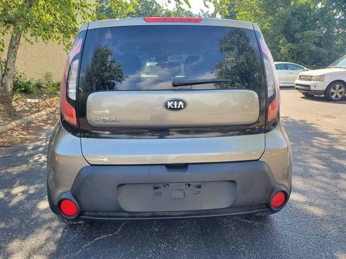 Used 2016 Kia Soul FWD image 6