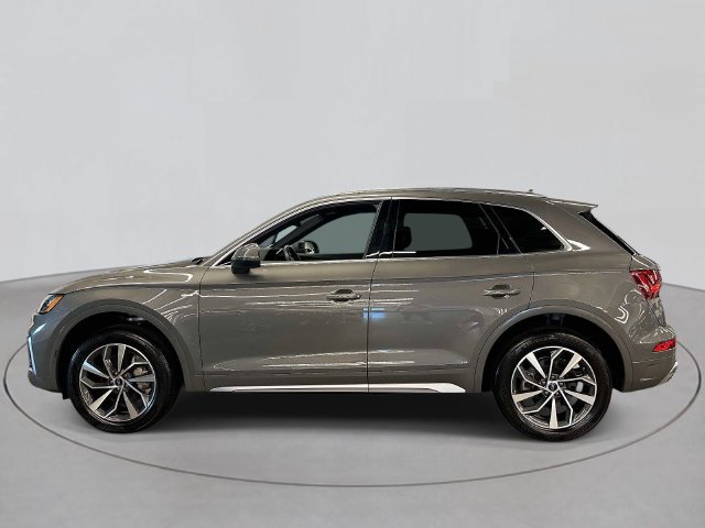 Certified 2023 Audi Q5 2.0T Premium w/ Convenience Package AWD/4WD image 2